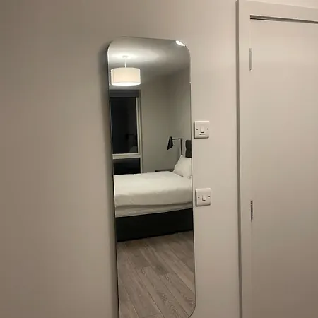 Cozy Ensuite In A Shared Dublino