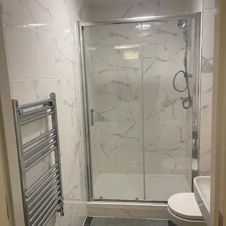 홈스테이 Cozy Ensuite In A Shared 더블린
